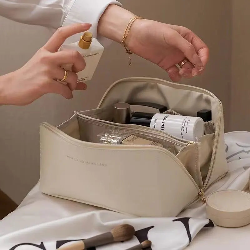 Hot Sales Large Capacity Waterproof Makeup & Skincare Bag