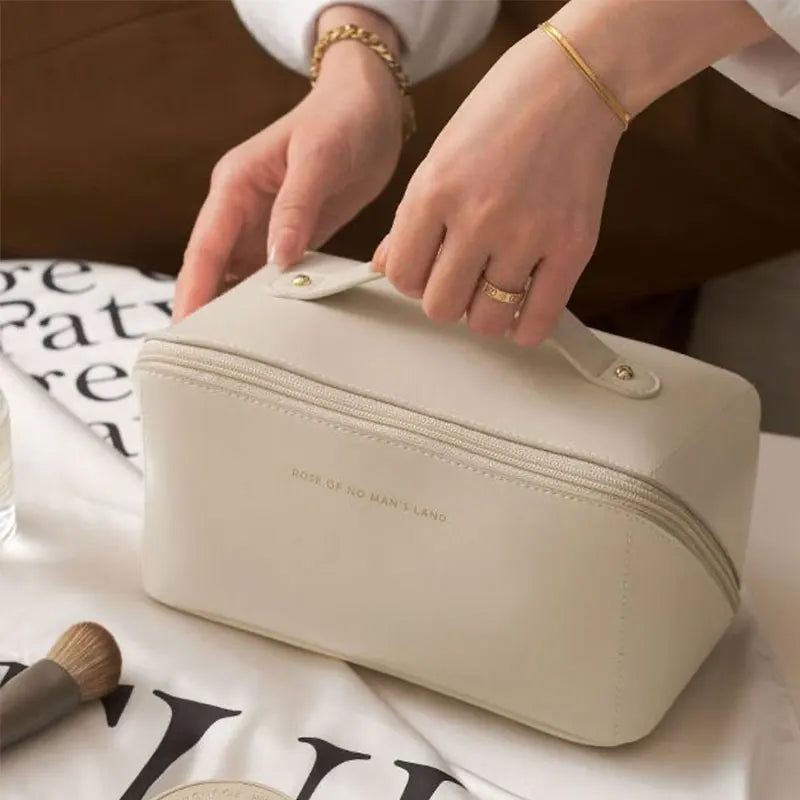 Hot Sales Large Capacity Waterproof Makeup & Skincare Bag